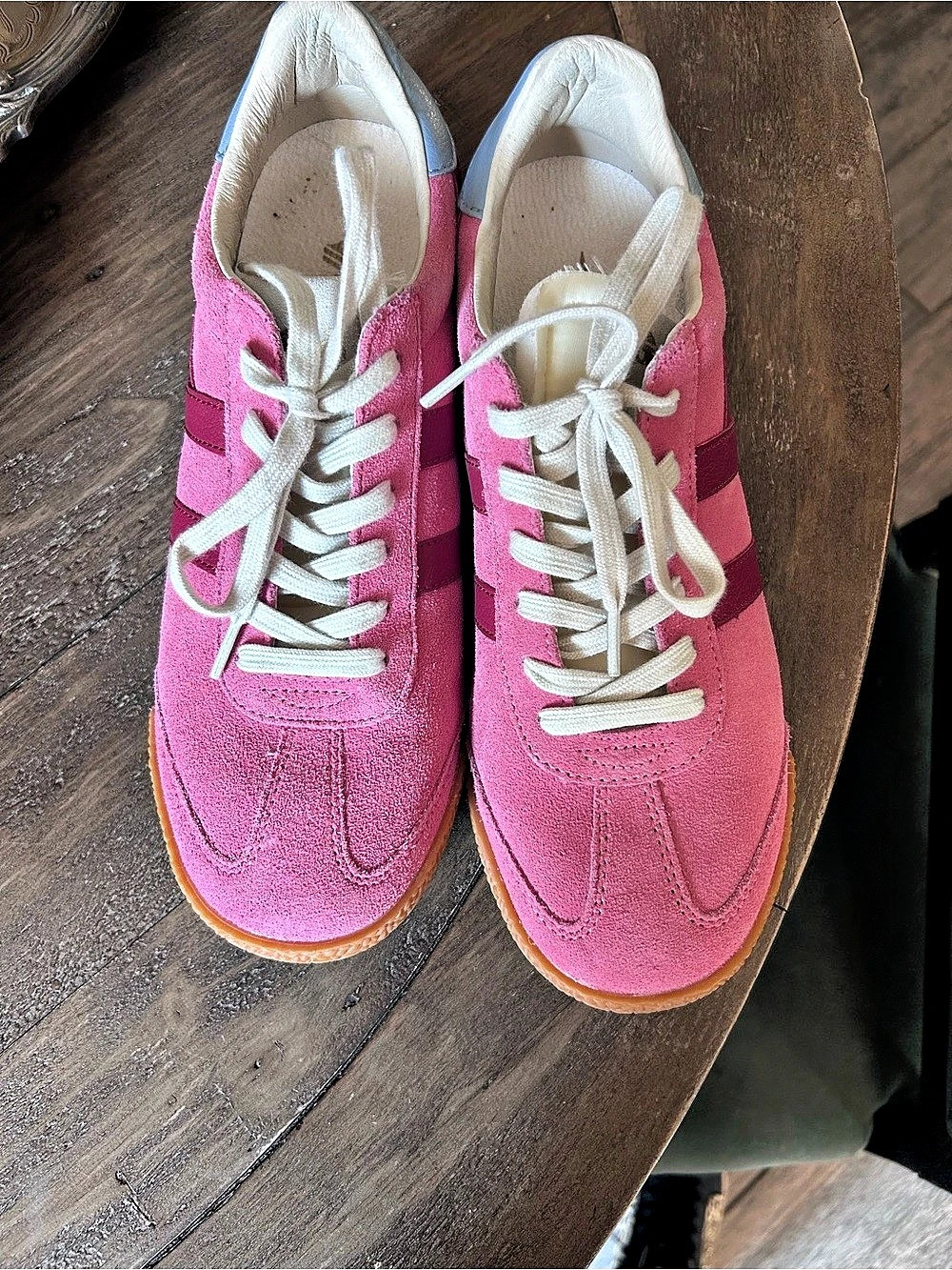 Gola ELAN Pink Leather Sneakers US 9 Like New
